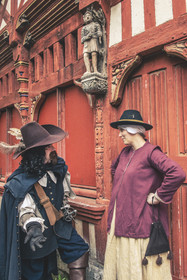 1628 - Mousquetaire et sa bien-aimée - Rennes