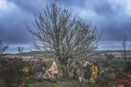 400 - De Samain à Beltaine, le règne du roi houx
