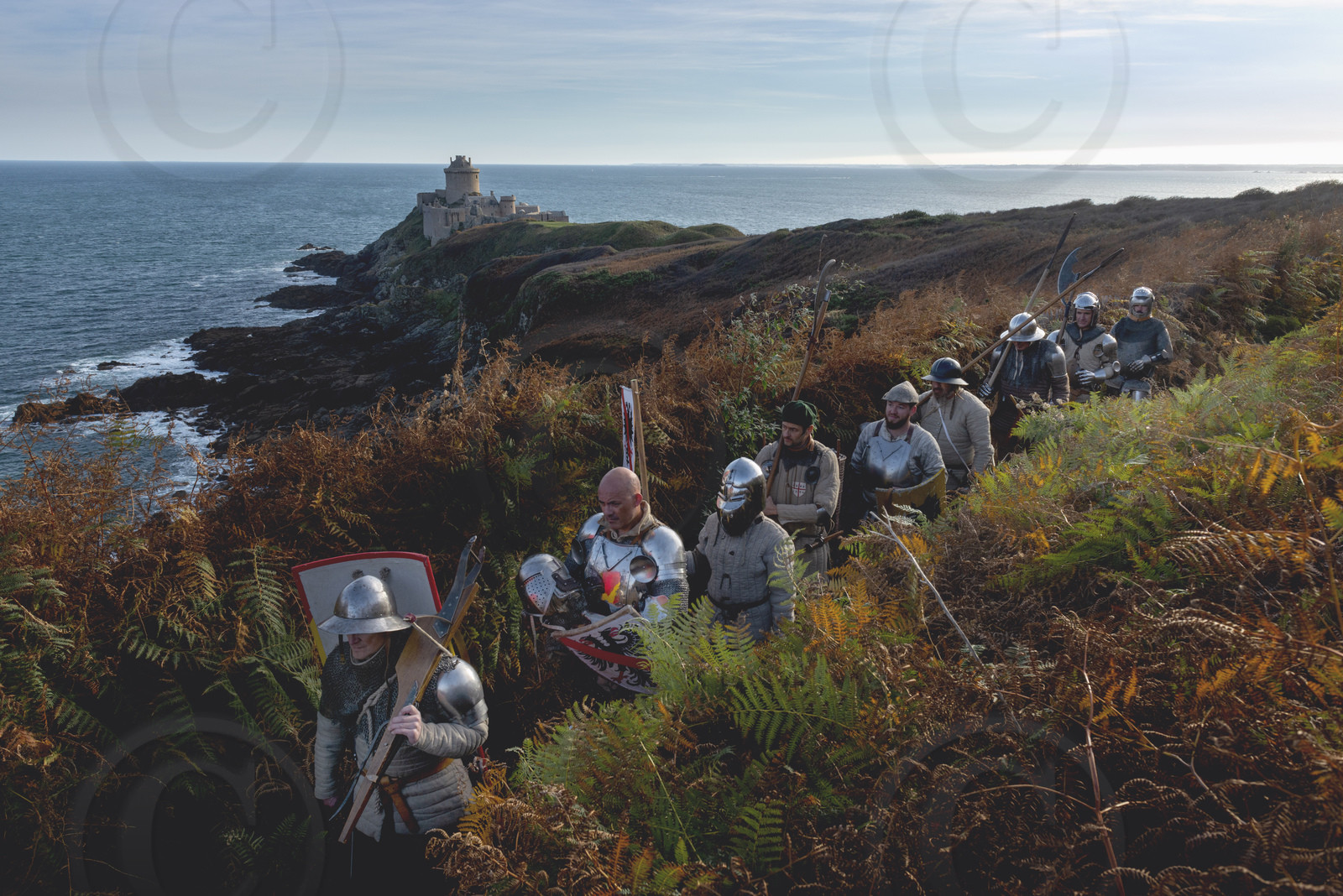 1379 - La ronde autour de la Roche-Goyon